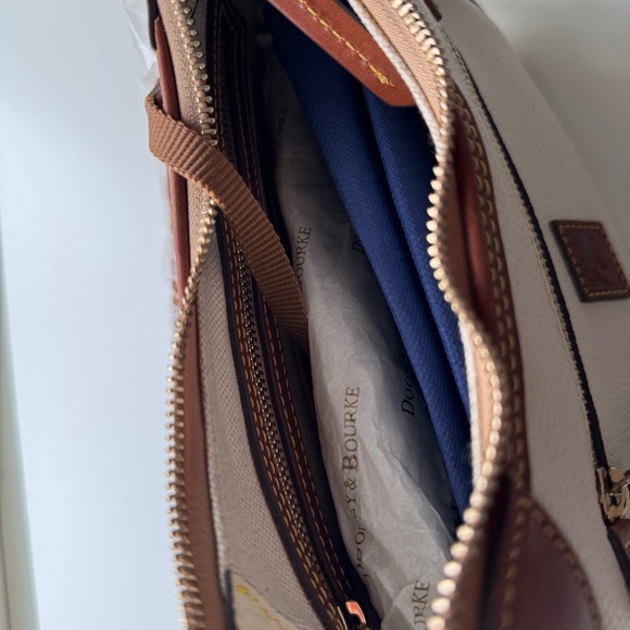 Dooney & Bourke White Pebble Grain Hobo Bag - Picture 11 of 13